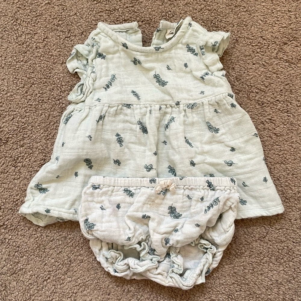 Two piece baby set 9-12 months